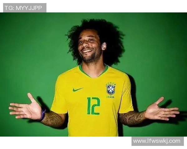 足球明星卡卡撩头发瞬间引发粉丝热议展现魅力与风采