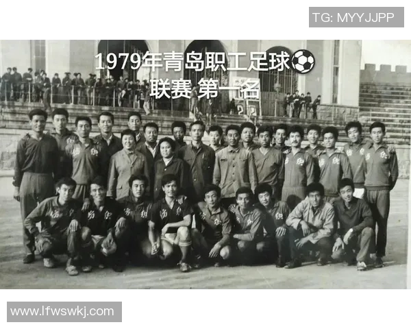 昔日绿茵传奇重聚赛场退役足球明星们的精彩对决与感人故事