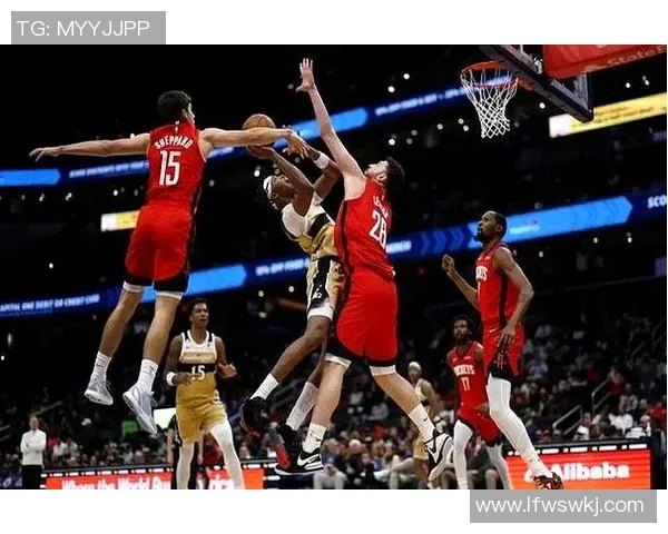 火箭队与快船队激战第5场谁能在季后赛中逆袭晋级决赛